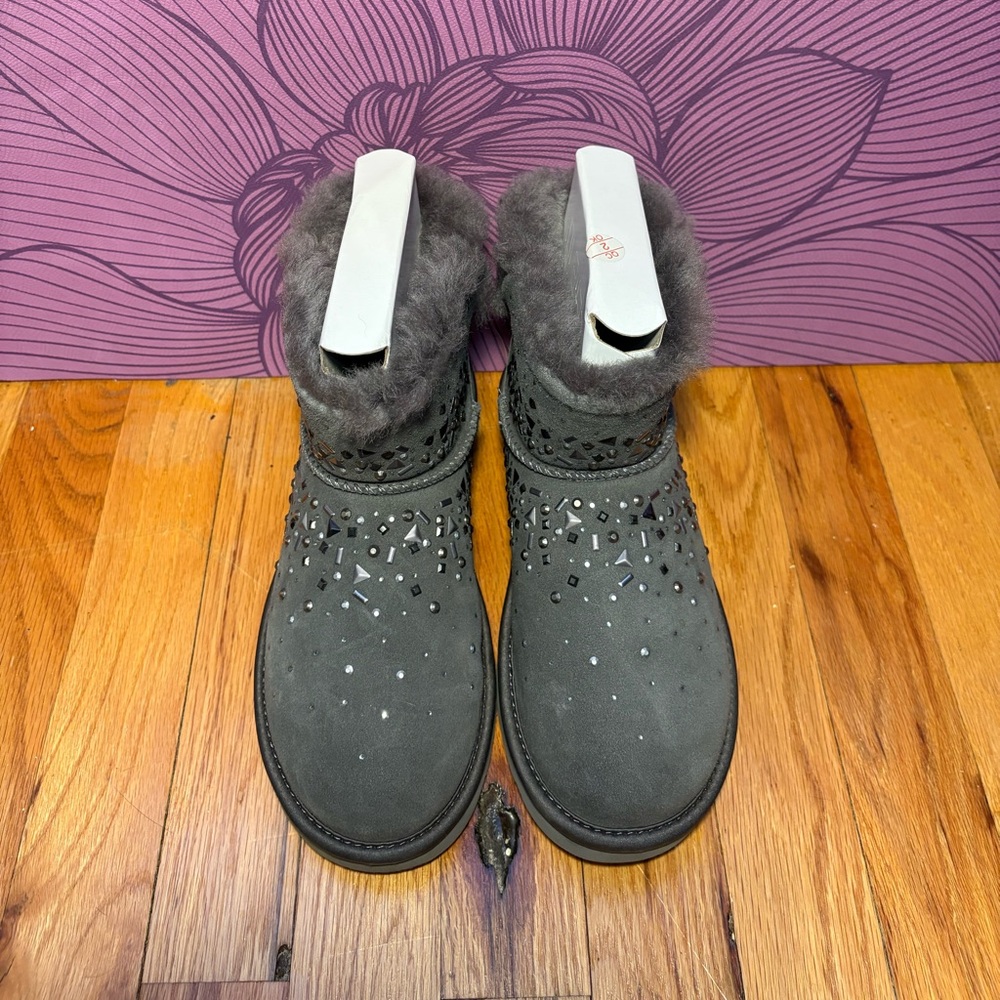 NEW UGG Classic Galaxy Bling Genuine Shearling Lined Mini Boot